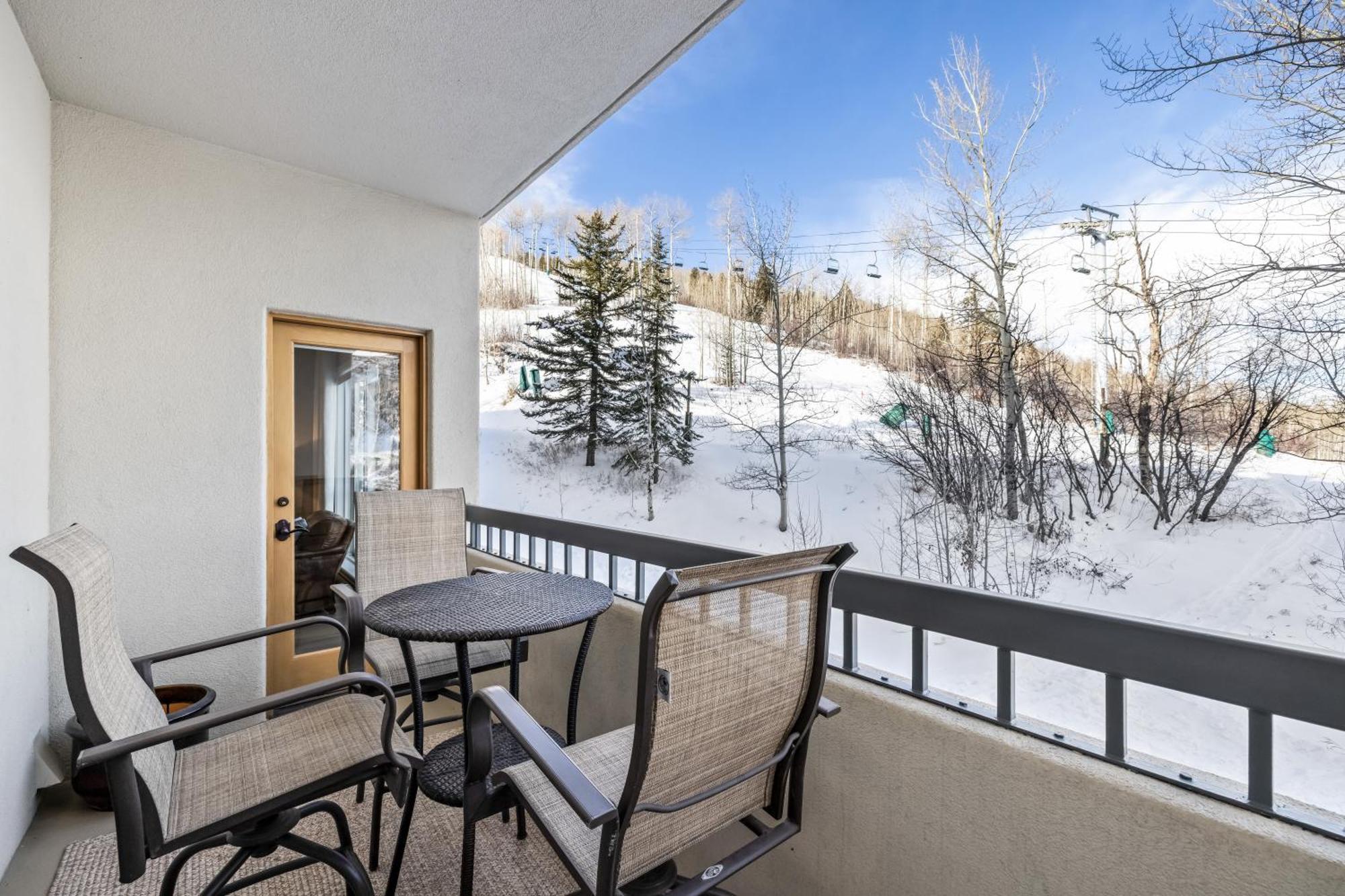 Great Views, Ski-In Ski-Out Condo 비버 크릭 외부 사진